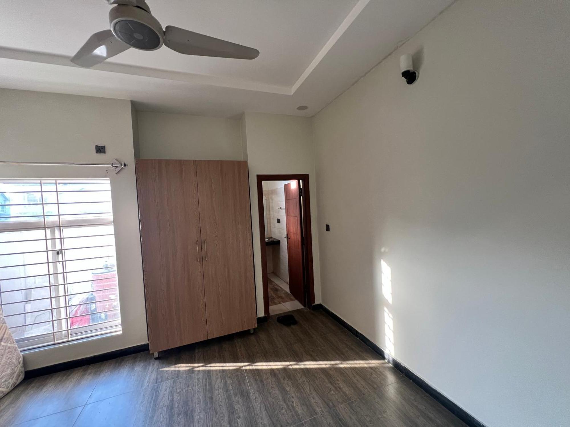 Deluxe King Room In Silverscape Residence Rawalpindi Bagian luar foto