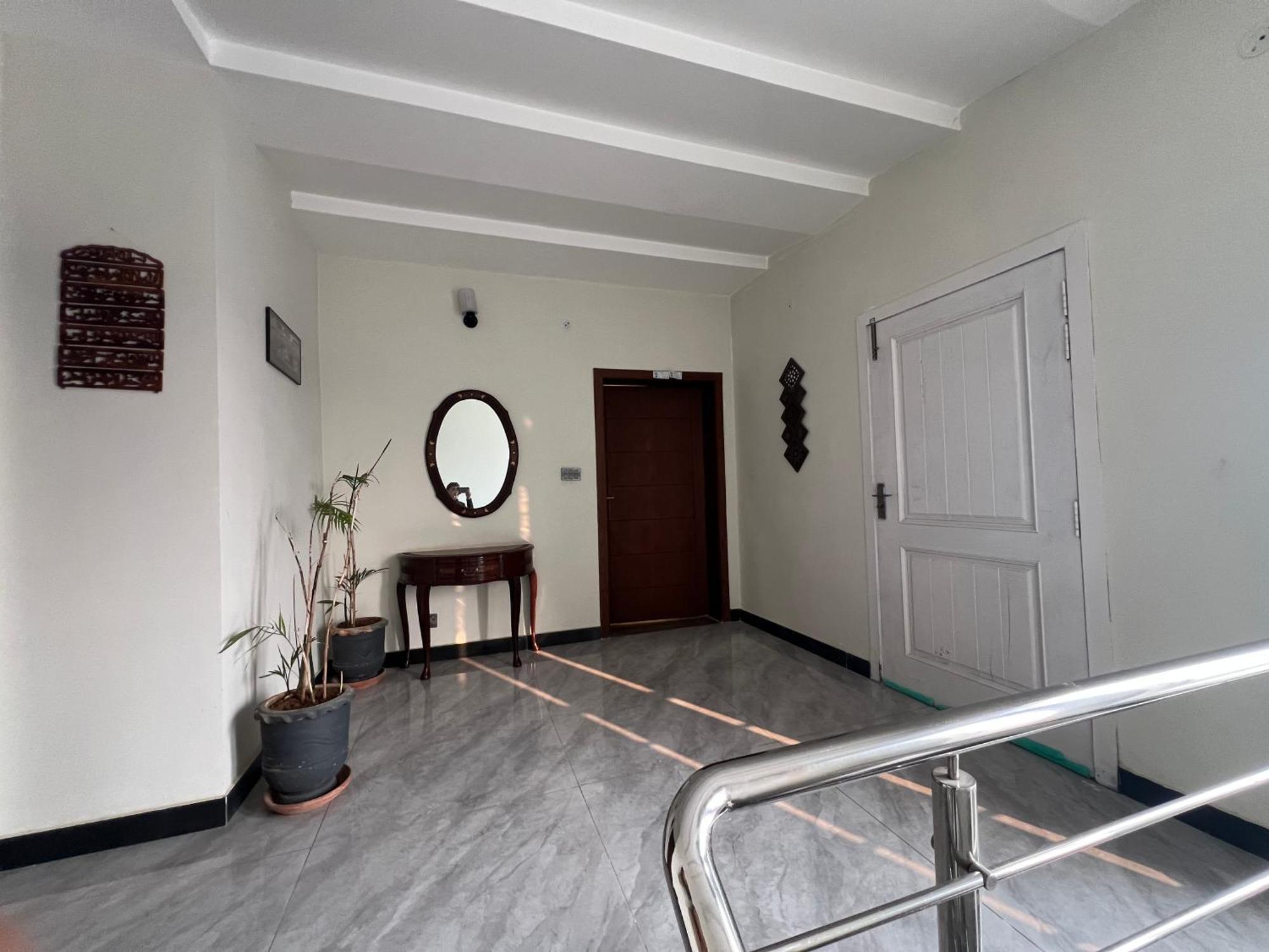 Deluxe King Room In Silverscape Residence Rawalpindi Bagian luar foto